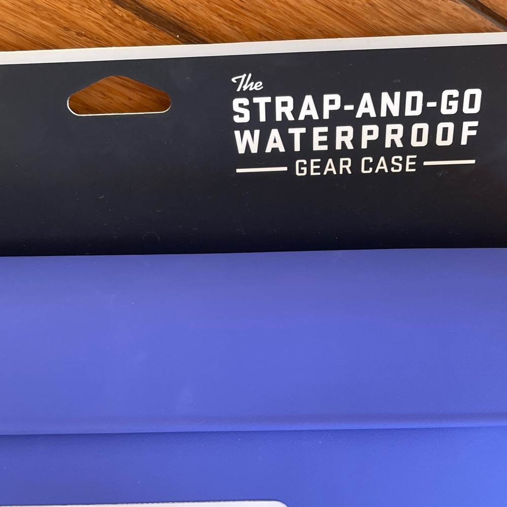 YETI Blue Sidekick Dry 3L Waterproof Bag - Picture 4 of 5